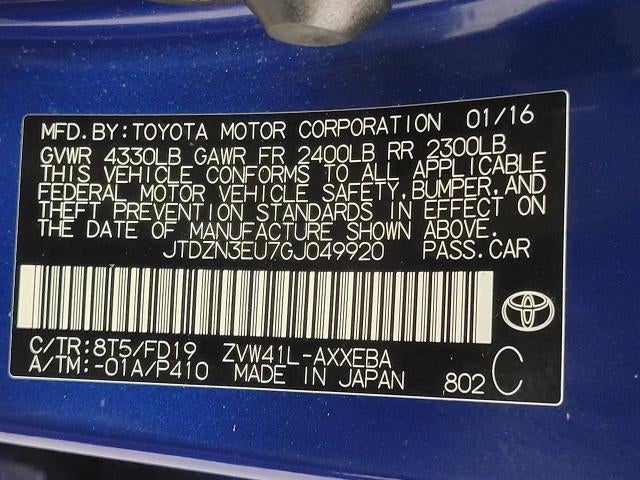 2016 Toyota Prius v 5dr Wgn Three
