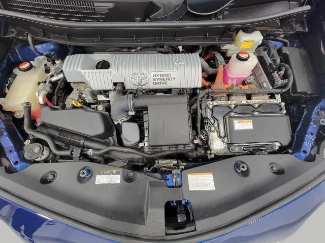 2016 Toyota Prius v 5dr Wgn Three