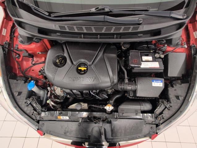 2013 Hyundai Elantra 2dr Auto GS